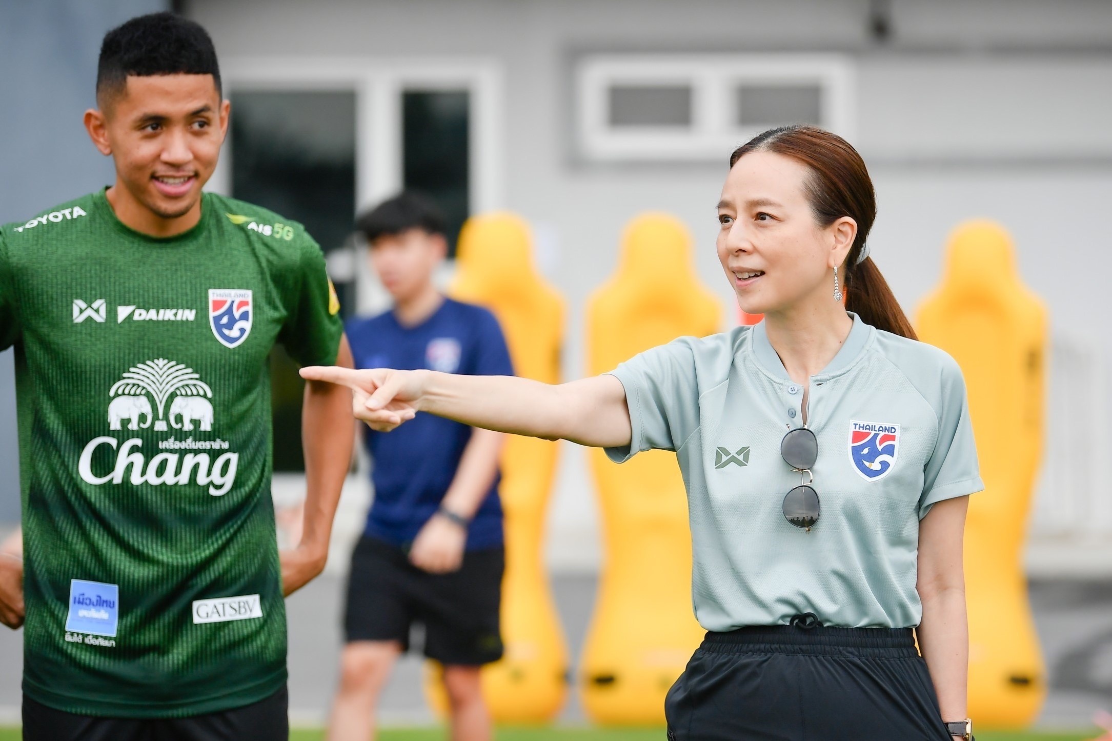 Tuyen Thai Lan duoc thuong lon neu vo dich AFF Cup hinh anh