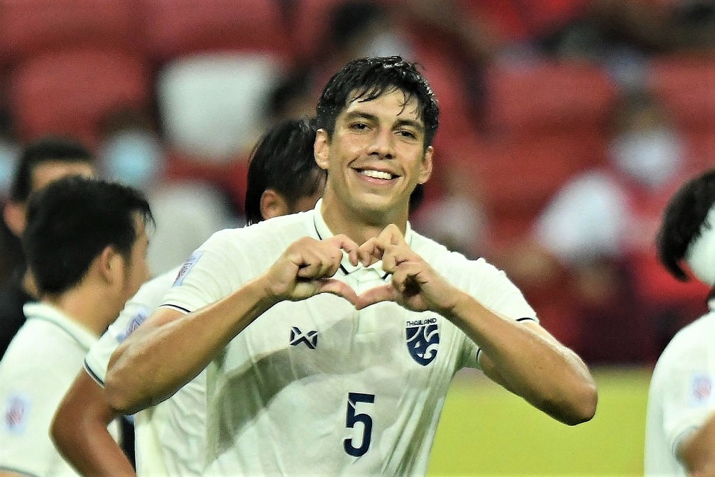 Trung ve Thai Lan: 'Chung toi se thang Viet Nam ca 2 tran ban ket' hinh anh