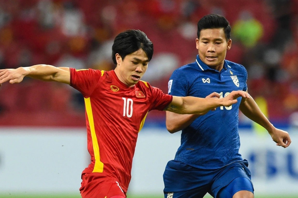 Bao chau A: 'Dang tiec cho tuyen Viet Nam' hinh anh