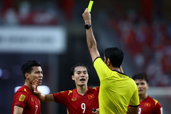 Tuyen Viet Nam truoc nguy co tut hau hinh anh