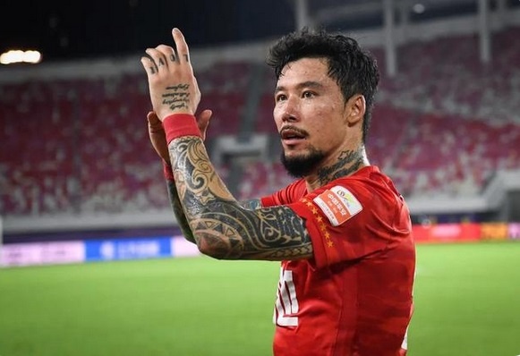 Tuyen Trung Quoc khung hoang luc luong truoc tran gap Viet Nam hinh anh