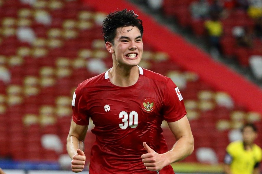 CLB Nhat Ban muon chieu mo cau thu Indonesia hinh anh