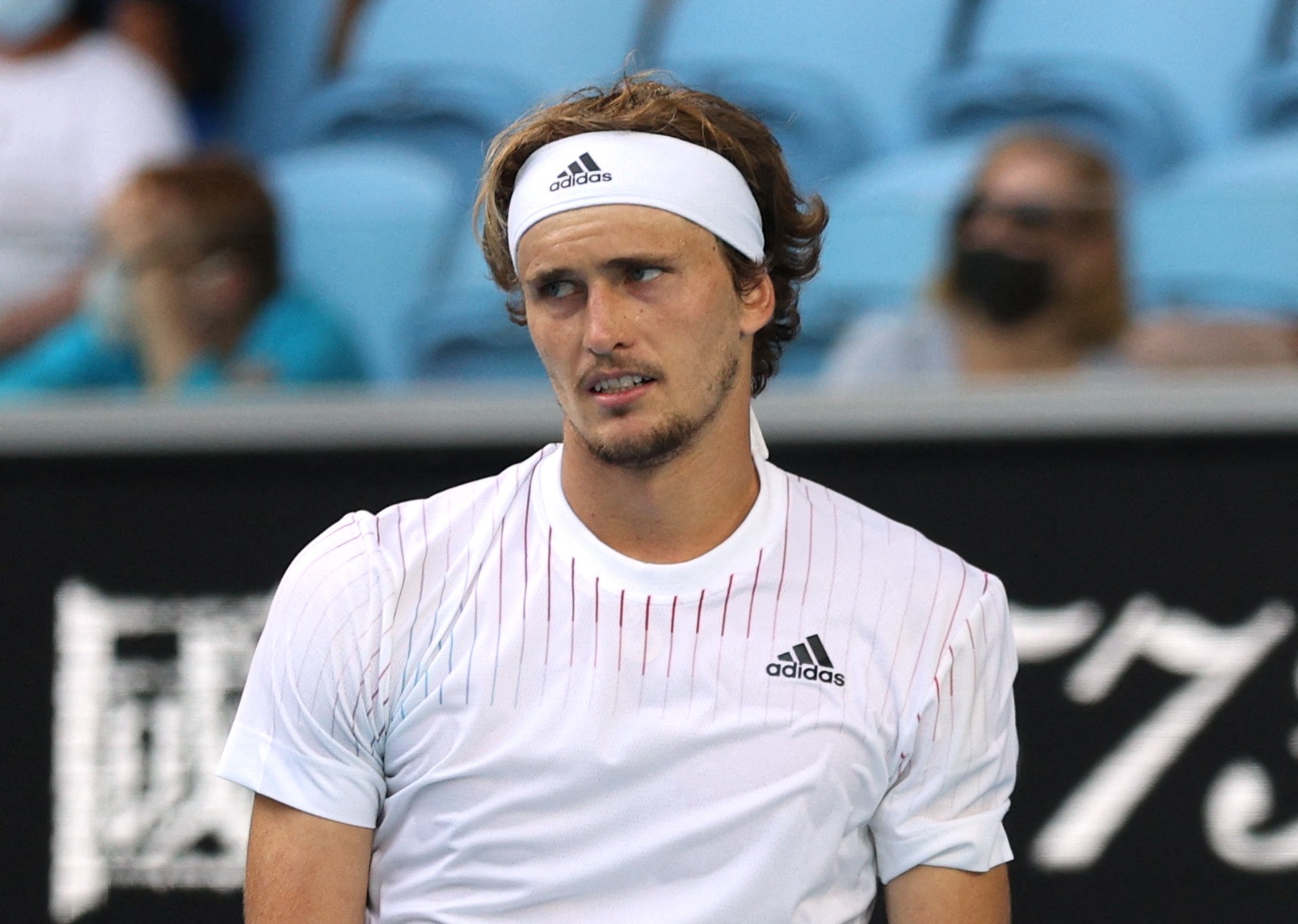 Zverev lo hen dau Nadal tai Australian Open hinh anh