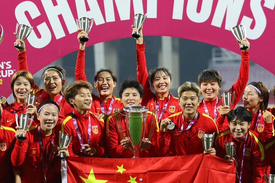 Tuyen nu Trung Quoc duoc thuong hon 6 trieu USD cho chuc vo dich hinh anh