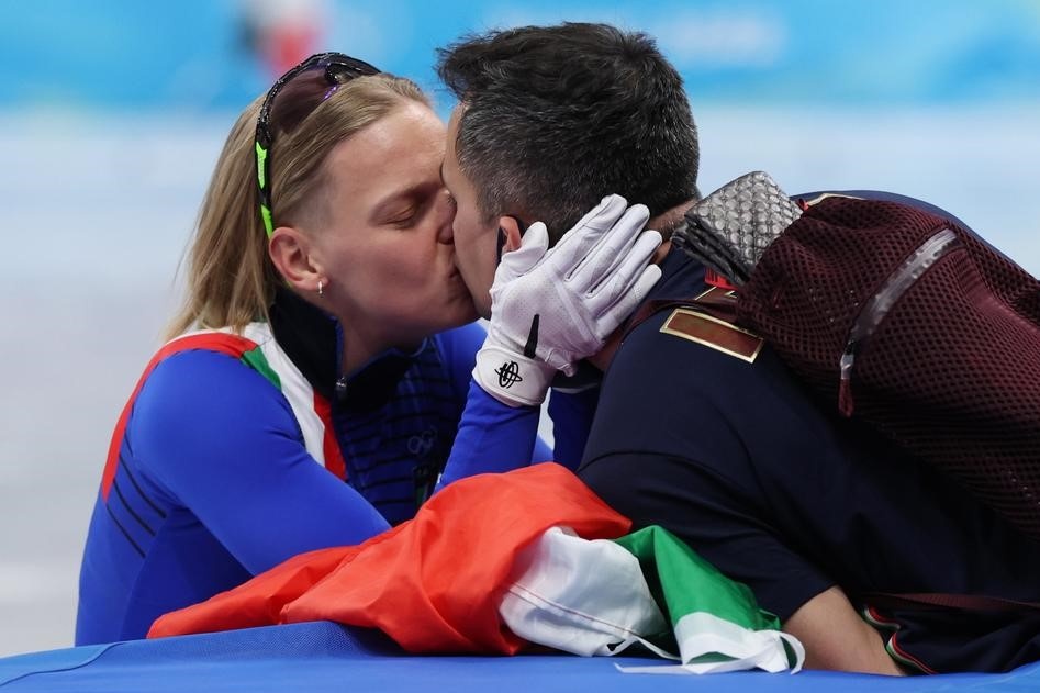 Nu hon cua nha vo dich Olympic Bac Kinh danh cho chong hinh anh