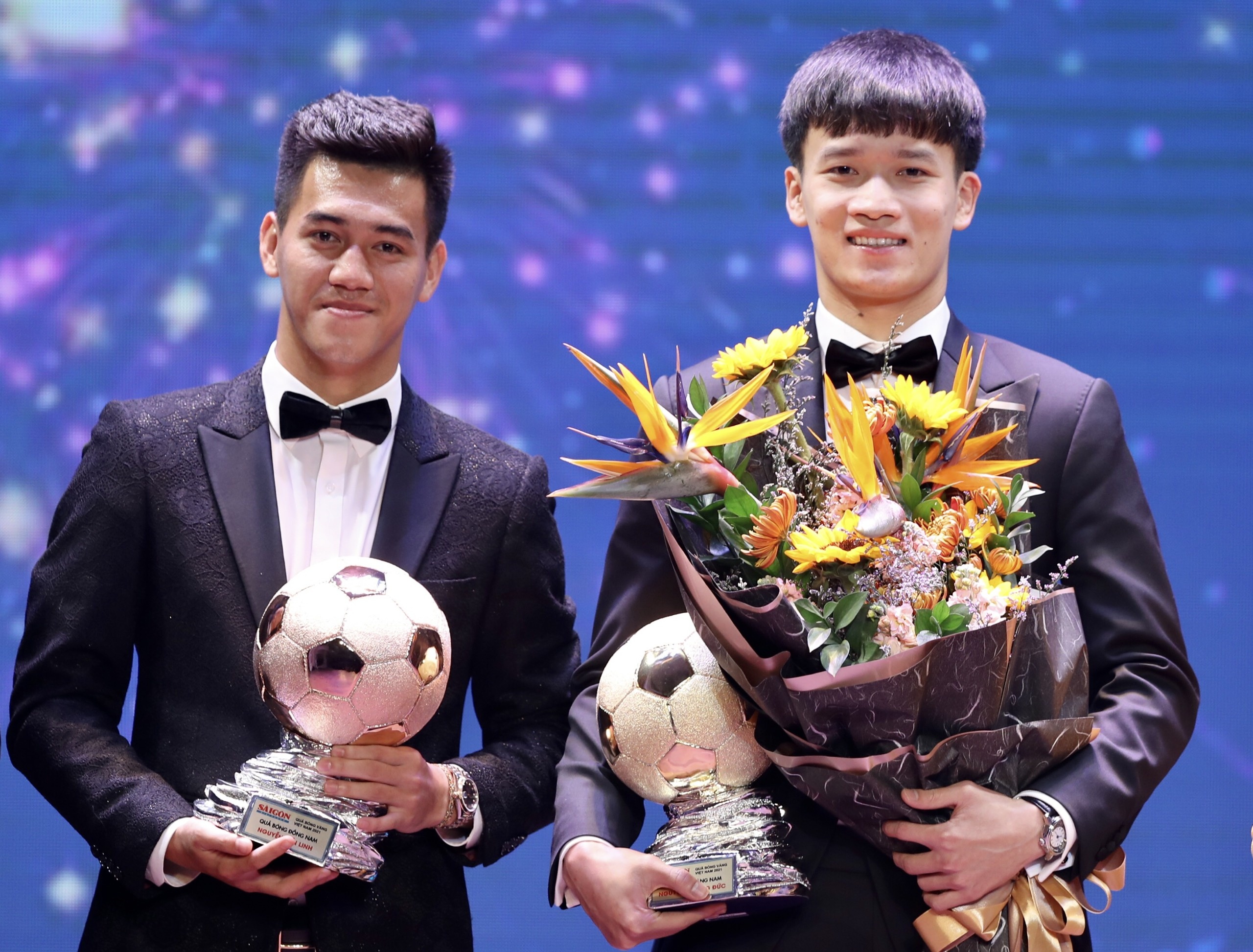 Vuot Quang Hai, Hoang Duc gianh Qua bong vang Viet Nam 2021 hinh anh