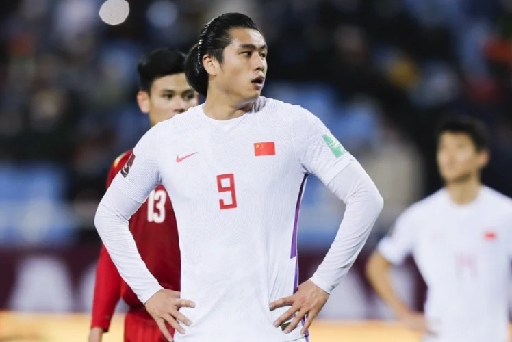 Tuyen Trung Quoc het co hoi da vong loai World Cup tren san nha hinh anh