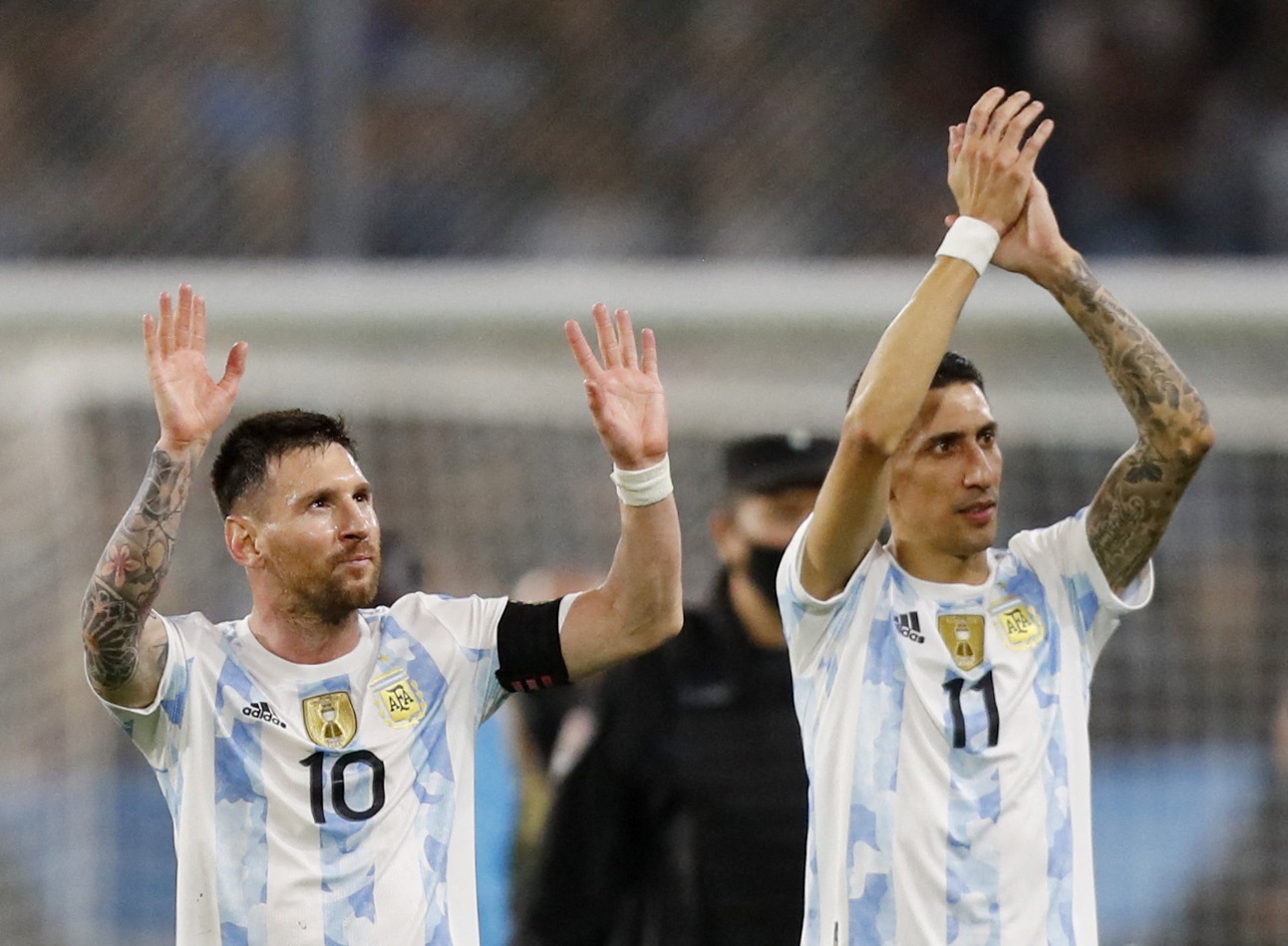 Messi giup Argentina thang Venezuela 3-0 hinh anh