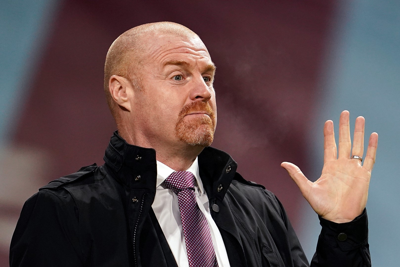 Huan luyen vien thu 10 bi sa thai tai Premier League hinh anh