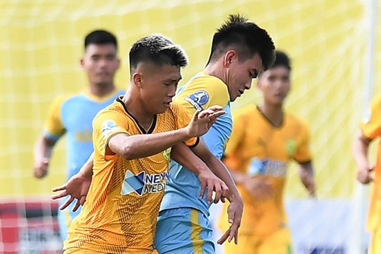 Giai hang Nhi Quoc gia co nha tai tro moi hinh anh