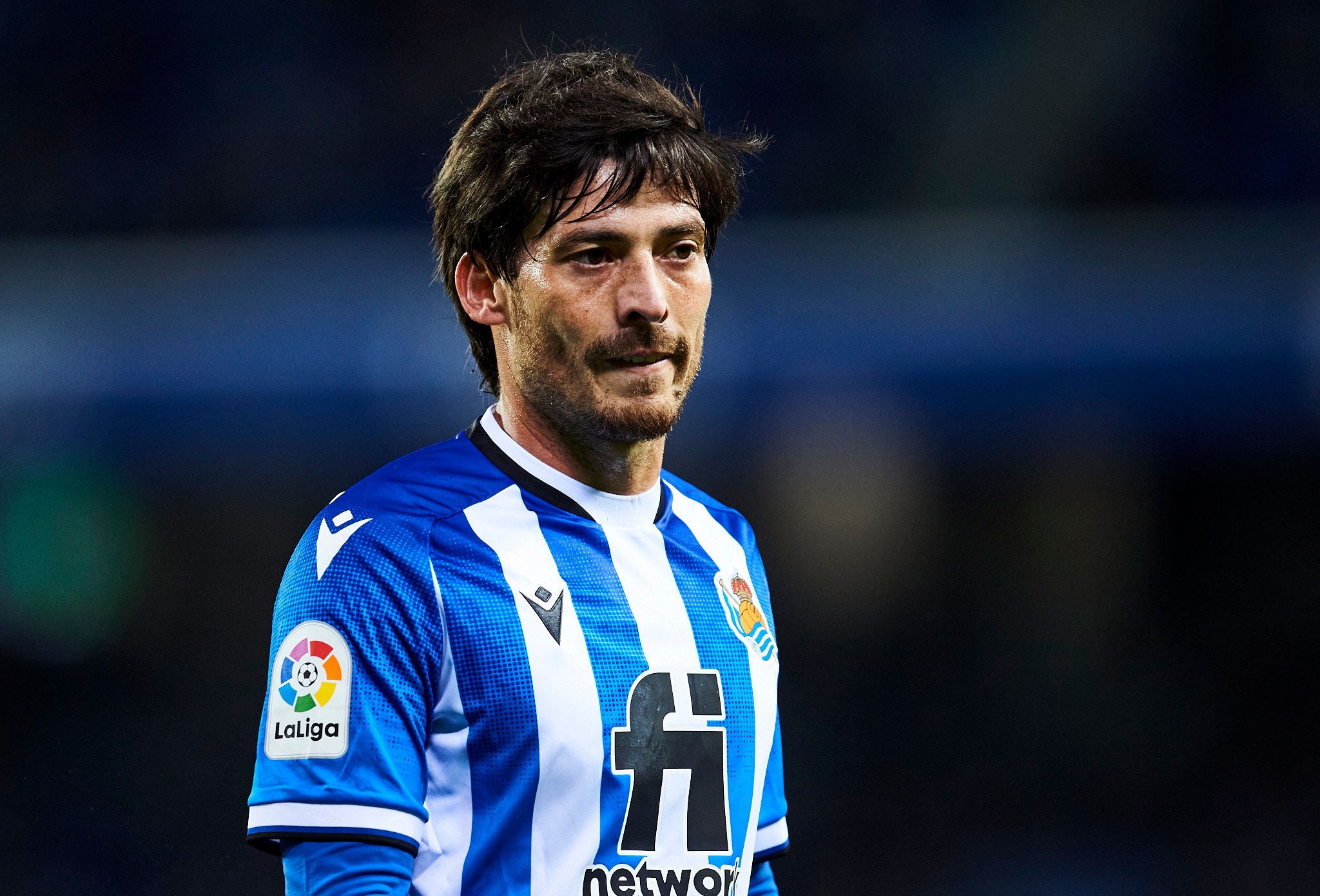 David Silva nhan the do dau tien sau 700 tran hinh anh