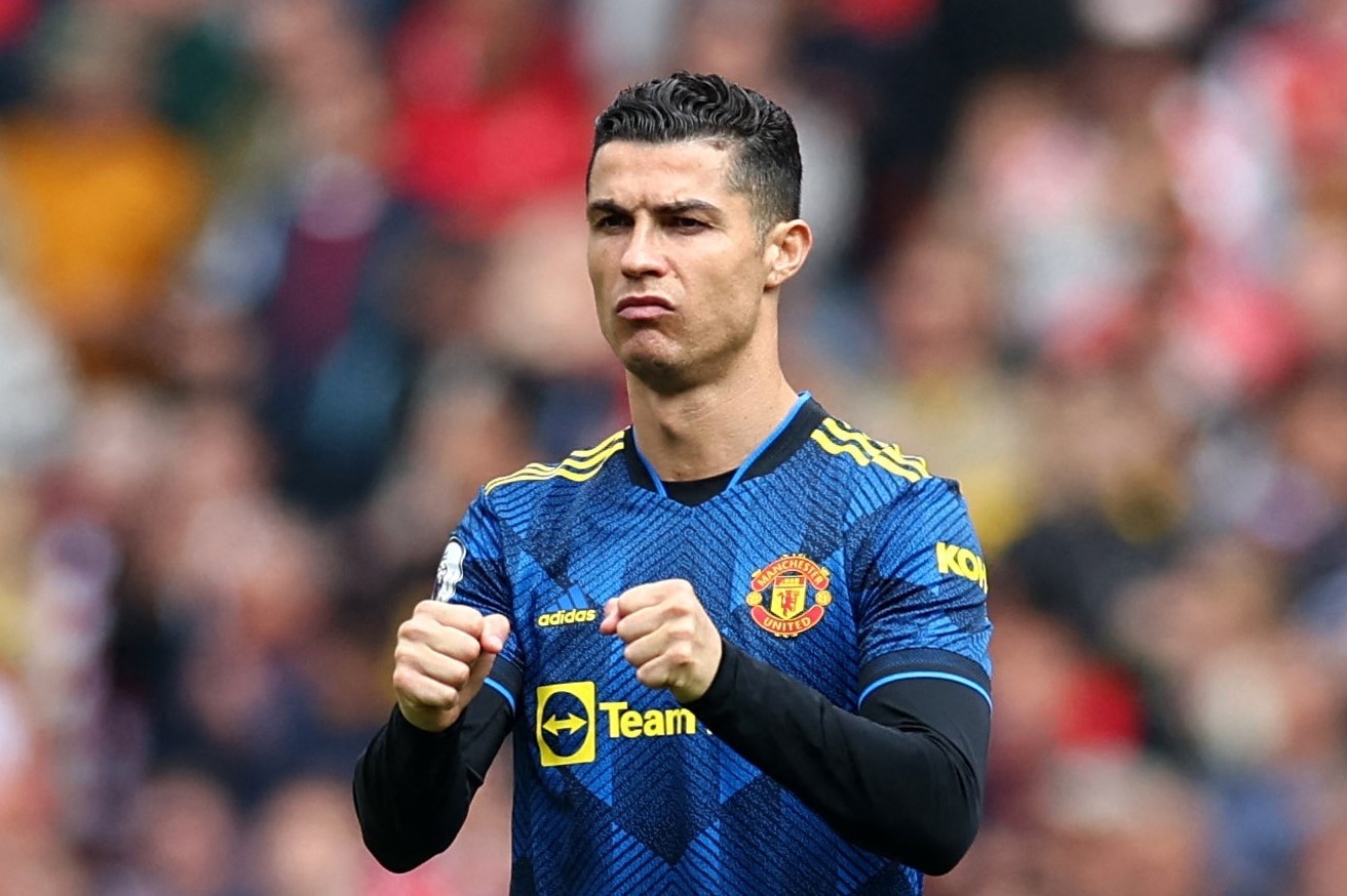 CDV Arsenal chia buon voi Ronaldo hinh anh