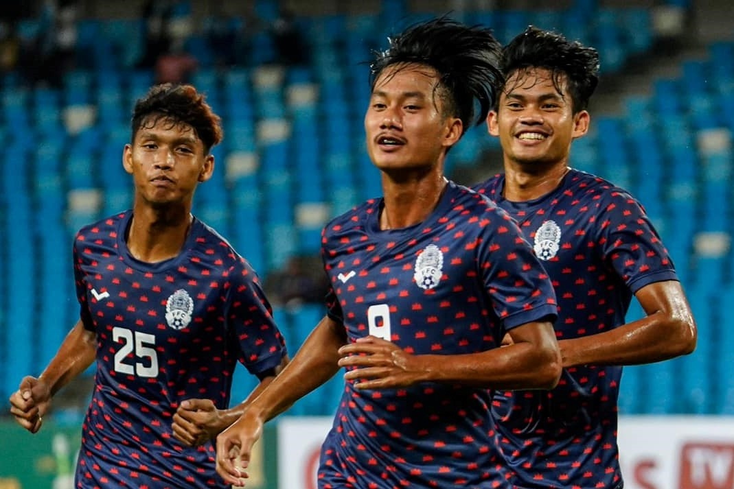 U23 Campuchia khong dung cau thu qua tuoi tai SEA Games 31 hinh anh