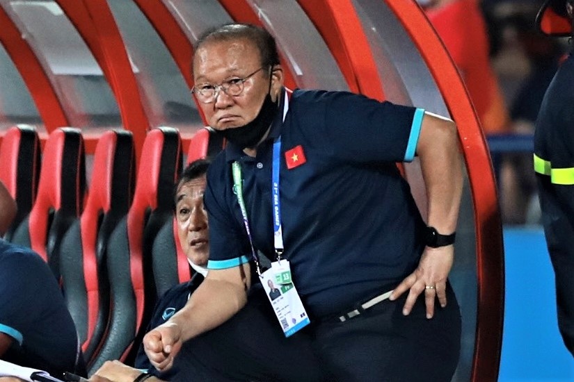 HLV Park thua tran dau tien truoc cac doi Dong Nam A hinh anh