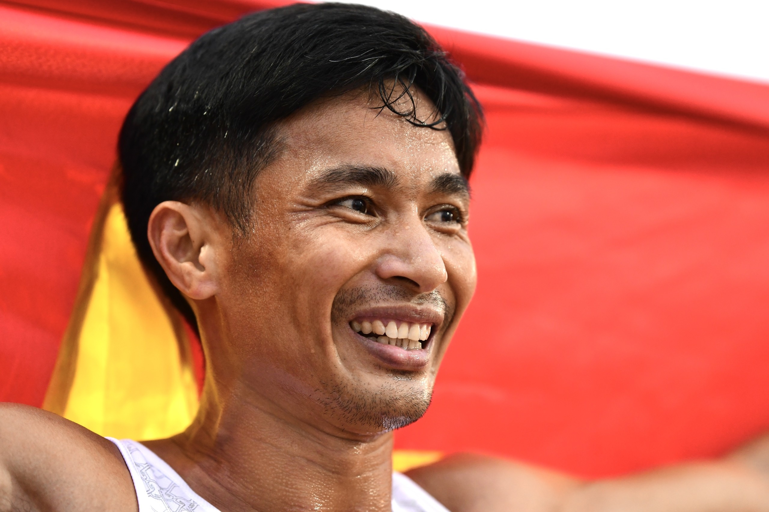 Nguyen Van Lai thua nhan gianh HCV may man o tuoi 36 hinh anh