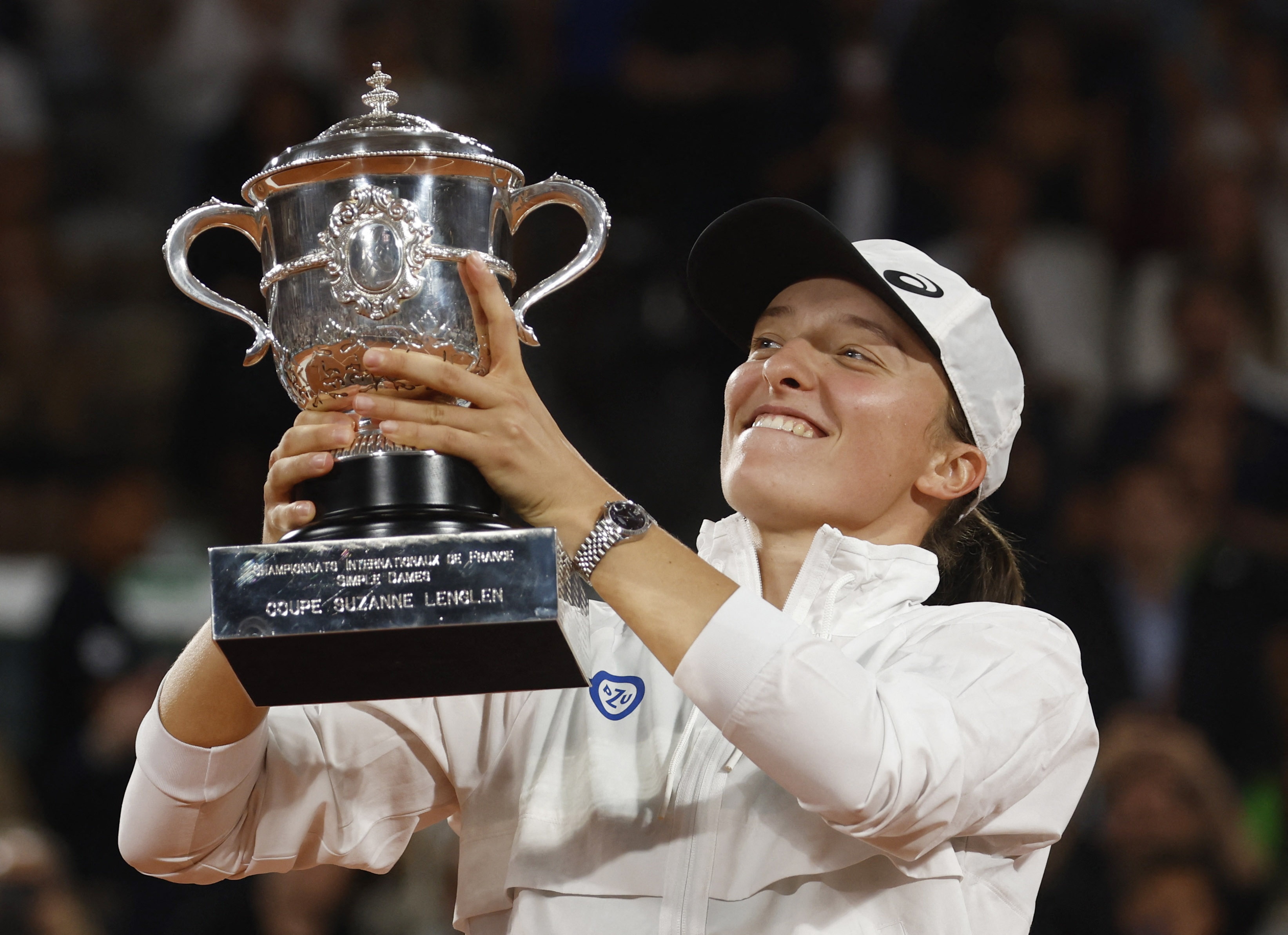 Iga Swiatek vo dich Phap Mo rong hinh anh