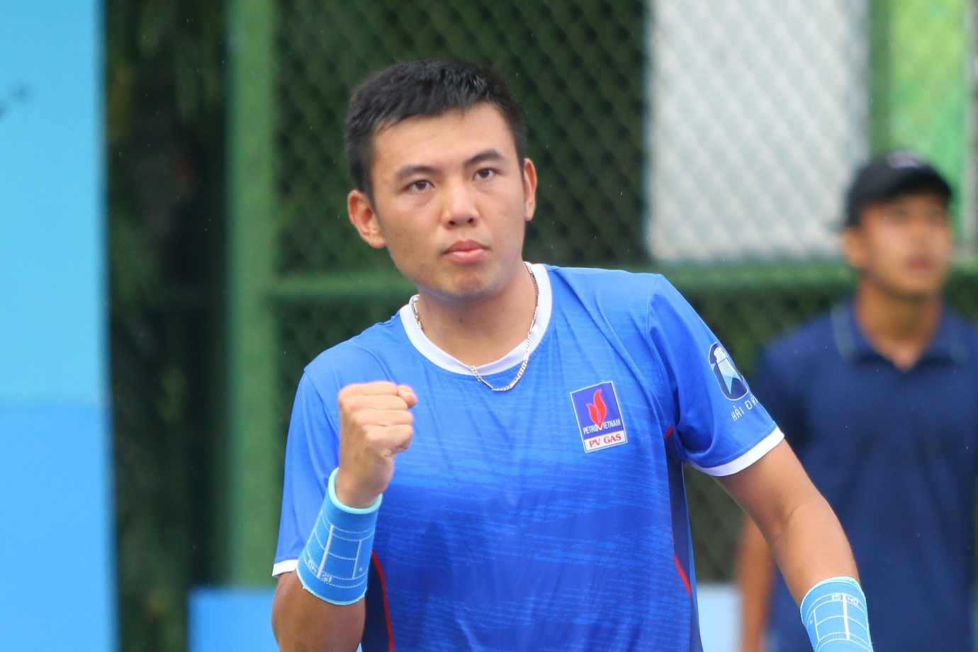 Ly Hoang Nam loai hat giong so mot de vao ban ket Challenger 50 hinh anh