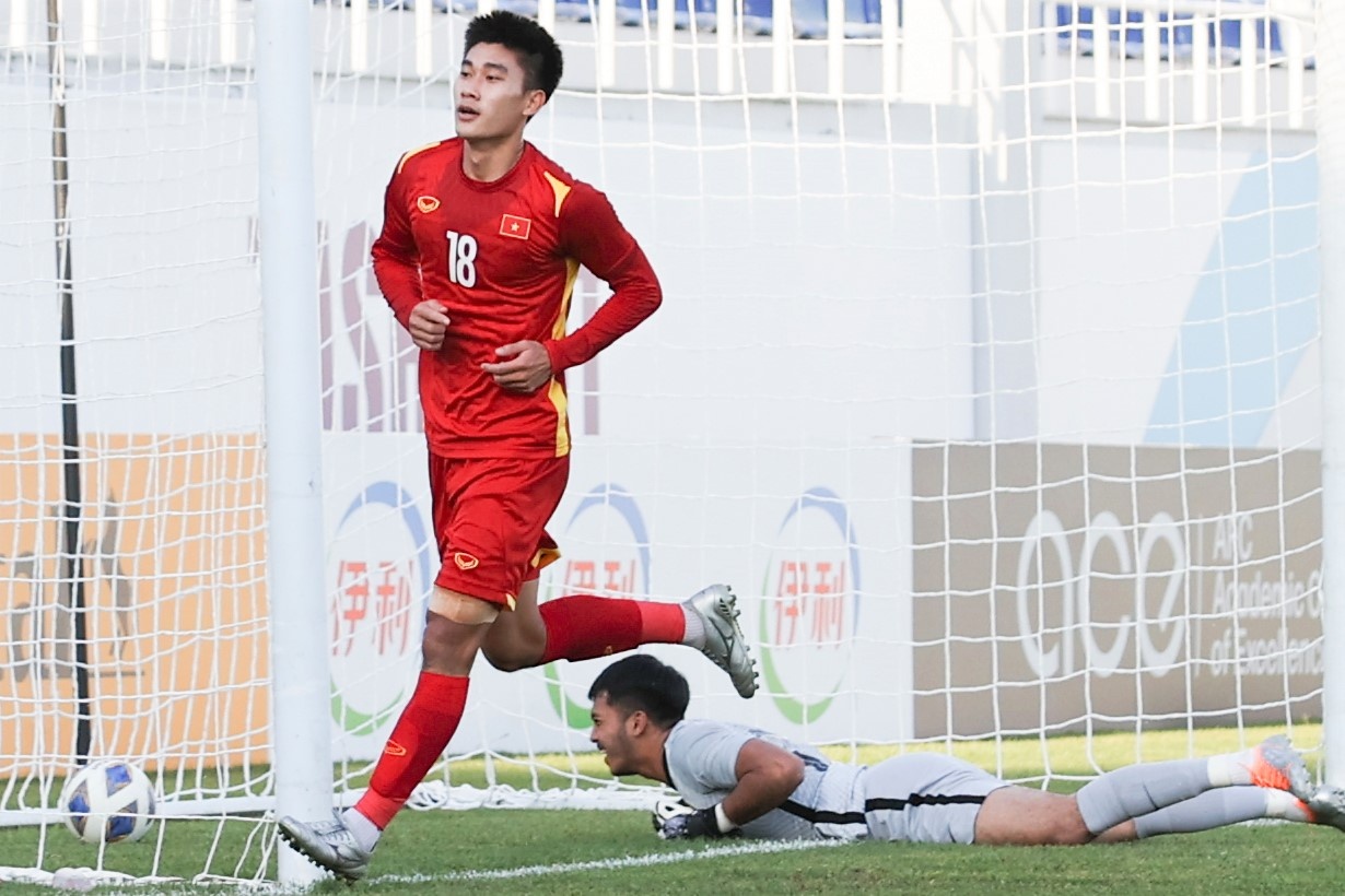 Bao Malaysia: 'U23 Viet Nam them vet thuong cho nhung chu ho non' hinh anh