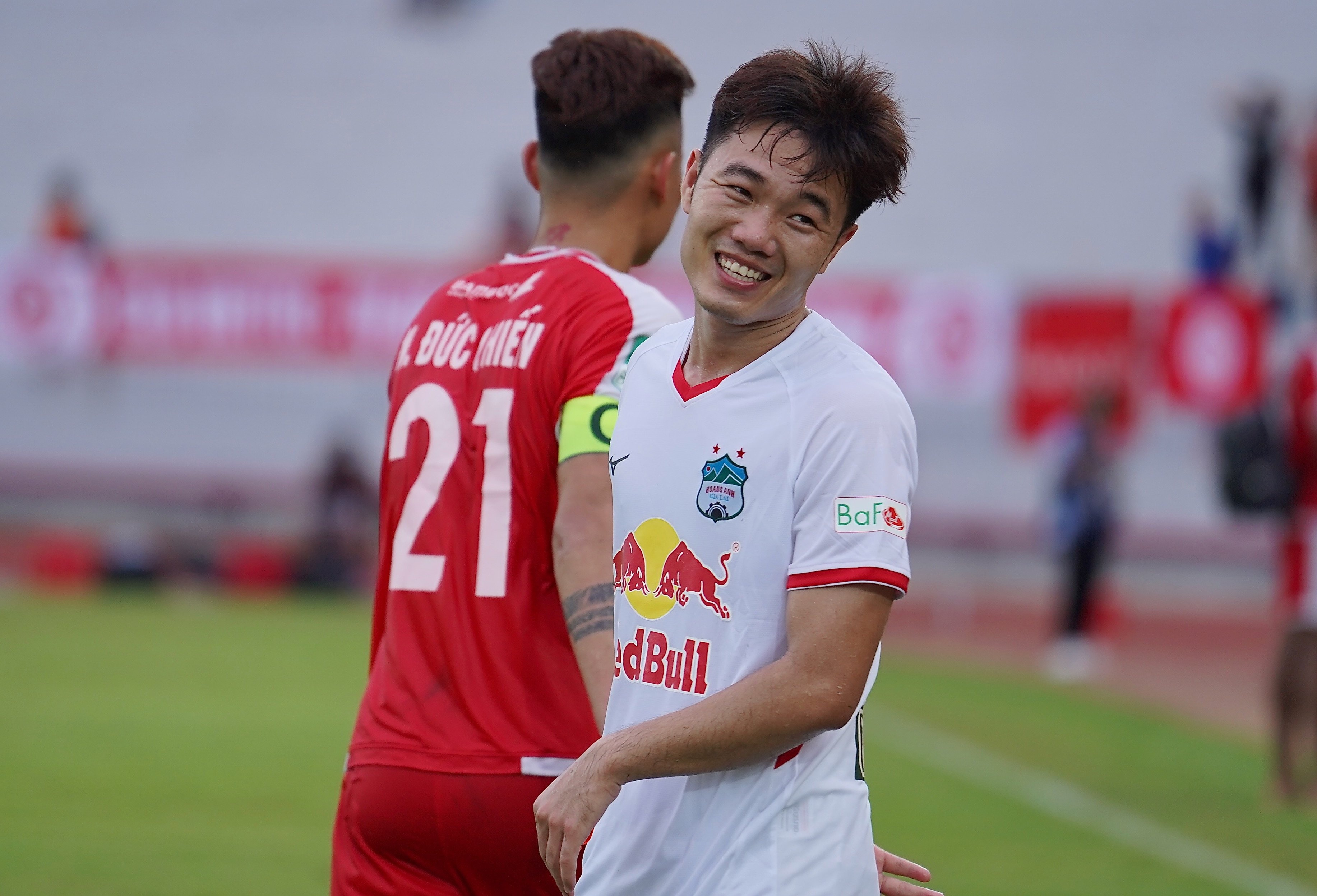 Cong Phuong HAGL anh 3