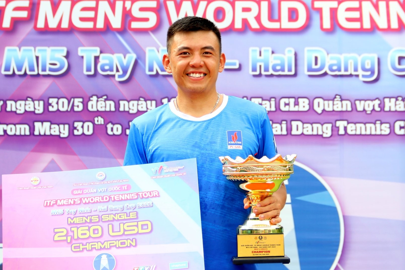 Hoang Nam lap cu dup vo dich hinh anh