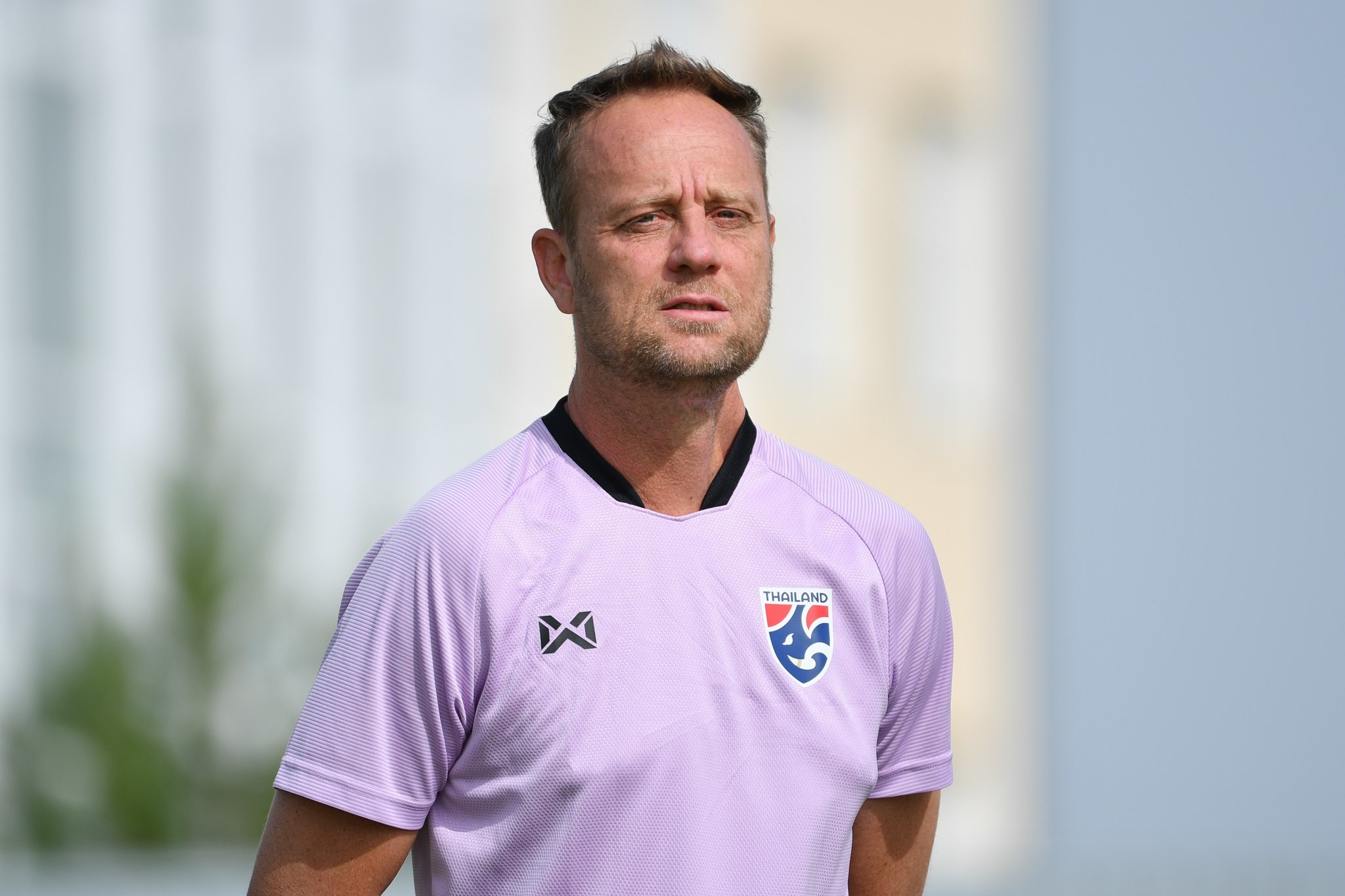 HLV Polking noi gi sau that bai cua Thai Lan truoc Uzbekistan hinh anh