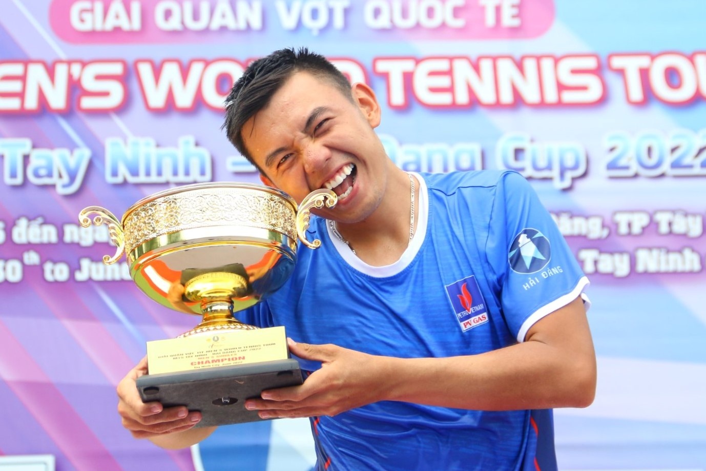 Ly Hoang Nam lap cot moc lich su cho quan vot Viet Nam hinh anh