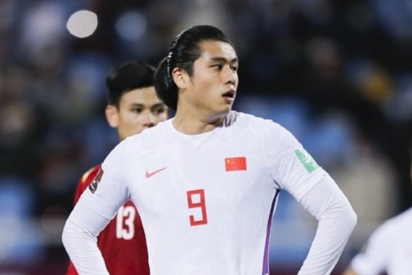 Tuyen Trung Quoc doi dien nguy co tut sau tren bang xep hang FIFA hinh anh