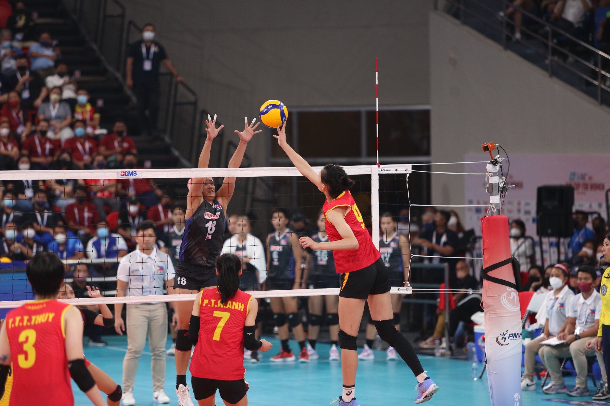 bong chuyen nu Viet Nam anh 6