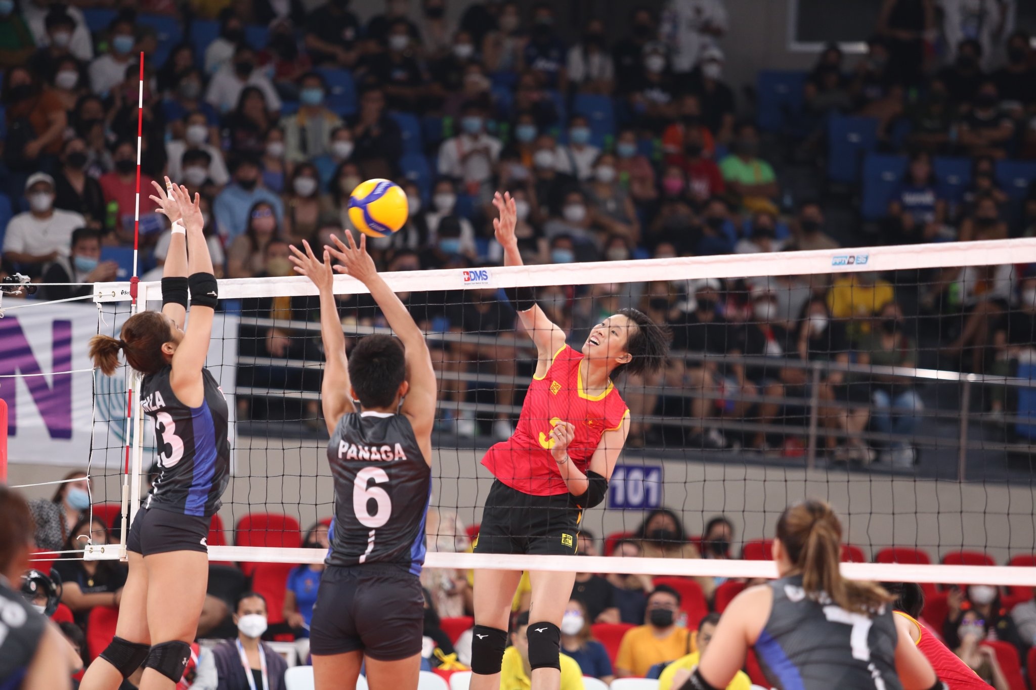 bong chuyen nu Viet Nam anh 3