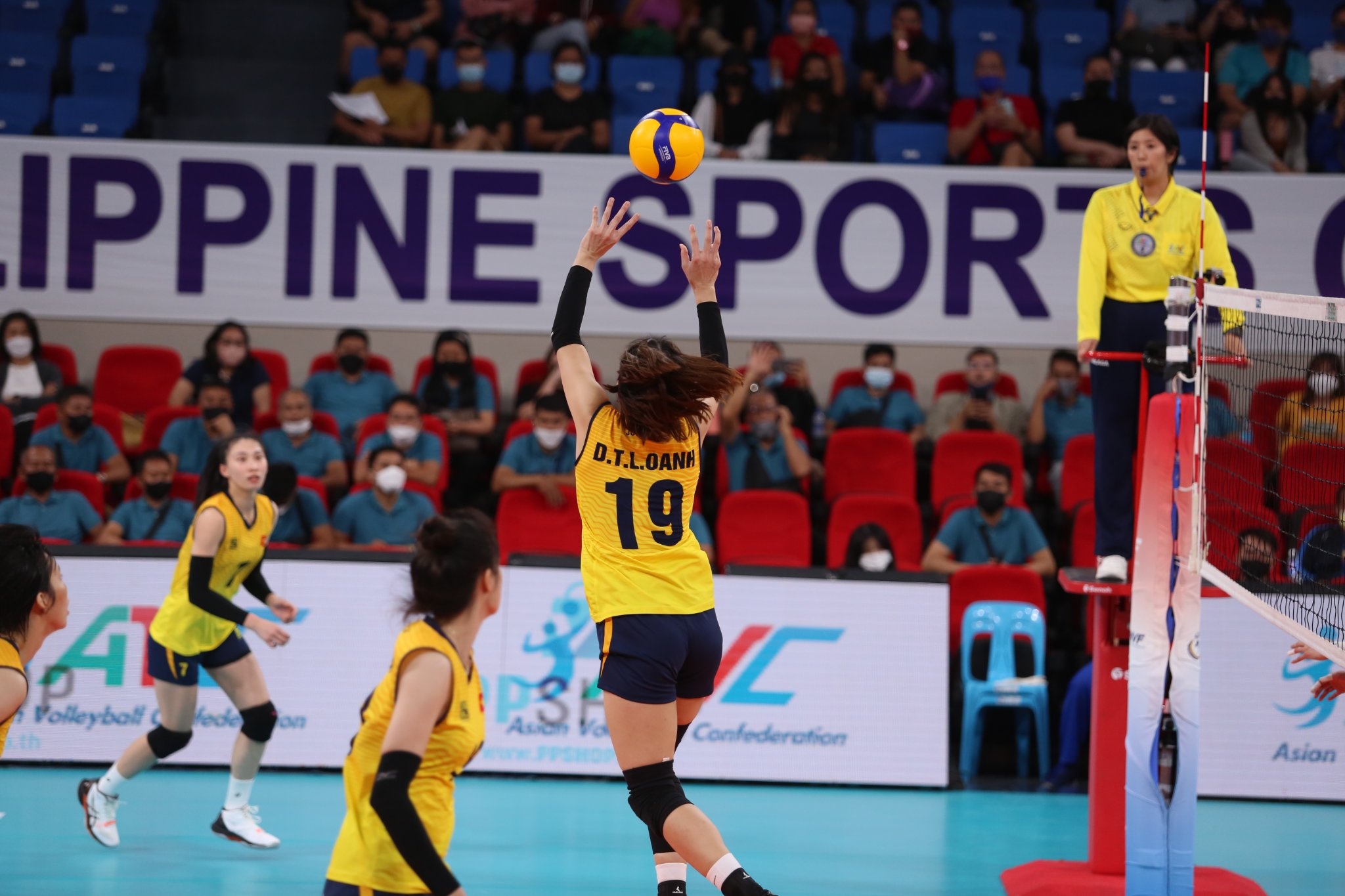 Bong chuyen nu Viet Nam anh 7