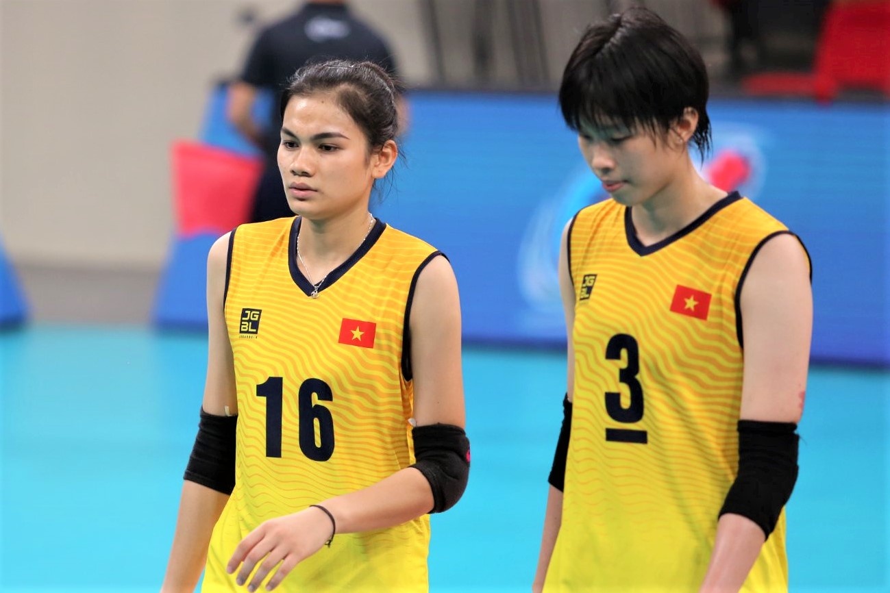 Bong chuyen nu Viet Nam thua dang tiec truoc Trung Quoc hinh anh