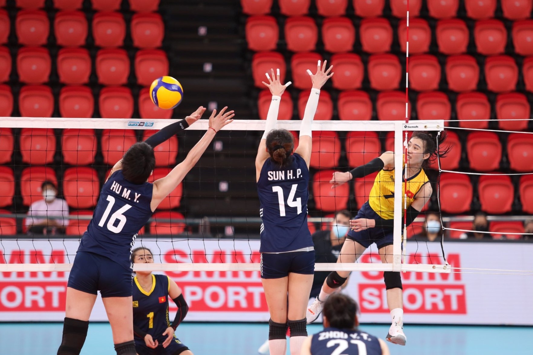 Bong chuyen nu Viet Nam anh 6