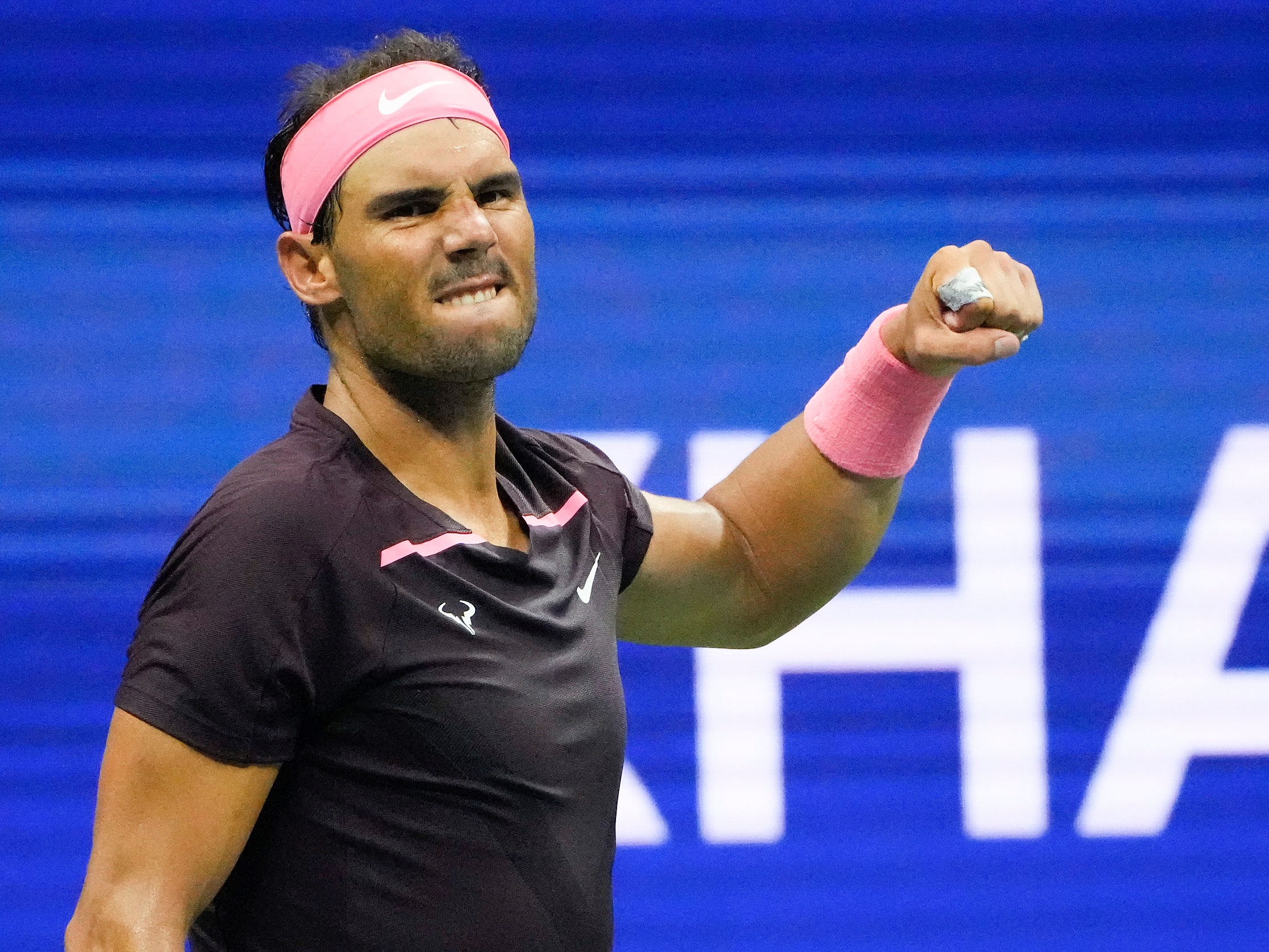 Nadal vao vong 4 US Open hinh anh