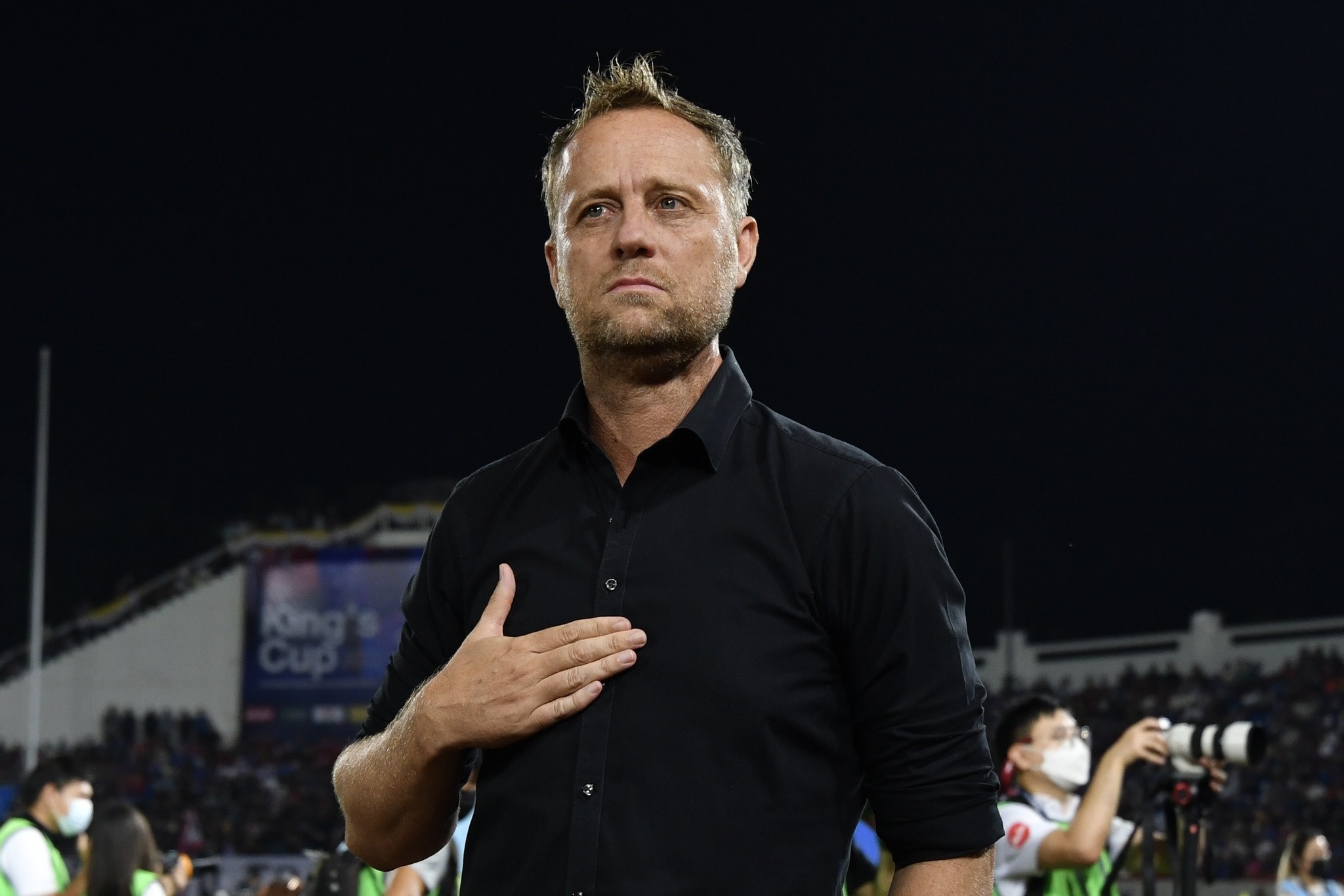 HLV Polking xin loi khi Thai Lan thua Malaysia hinh anh