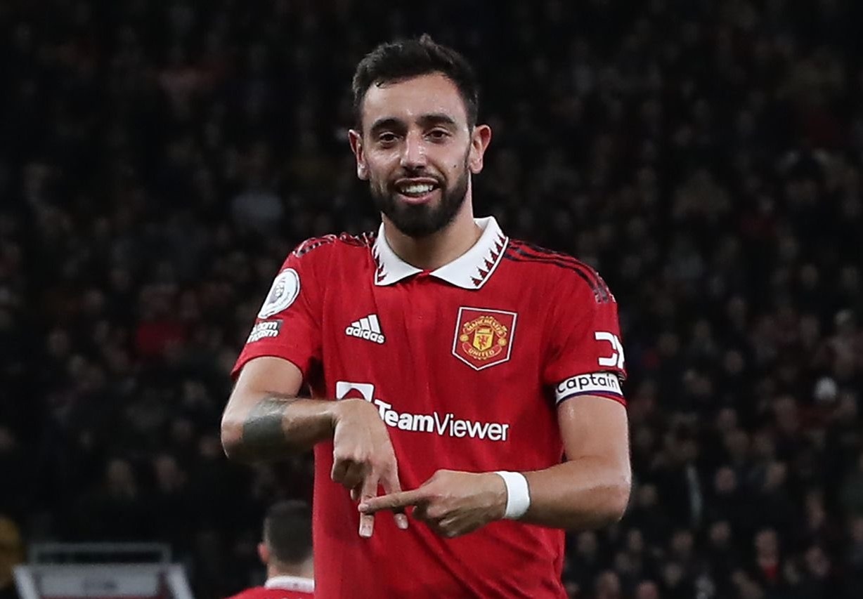 Shearer: Bruno trong hanh phuc hon khi khong co Ronaldo hinh anh