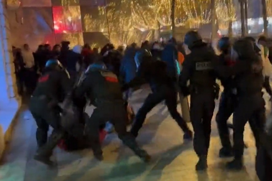 Bao loan tai Phap sau chien thang lich su cua Morocco hinh anh