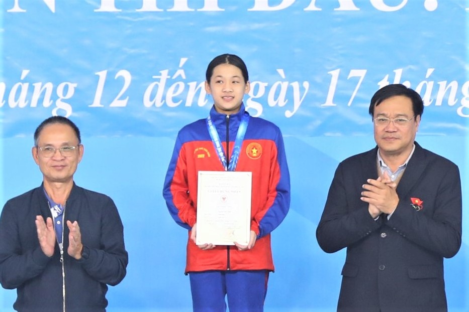 Kinh ngu 13 tuoi pha ky luc Dai hoi The thao toan quoc hinh anh