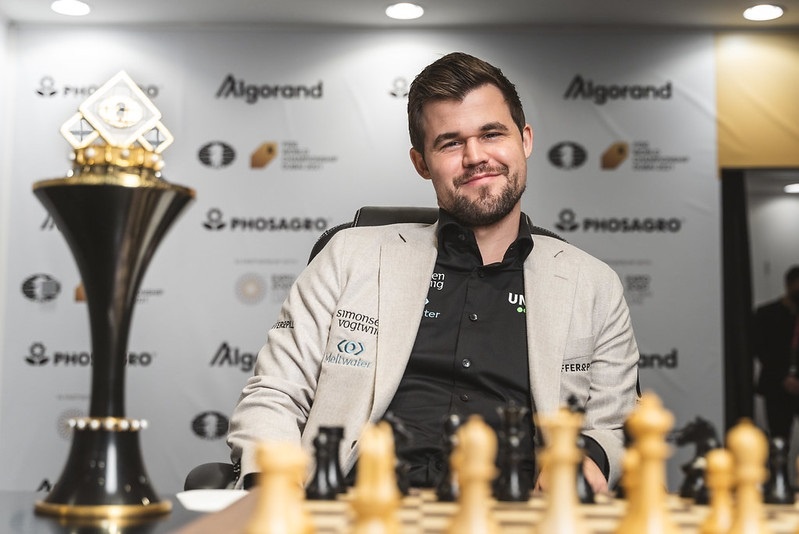 'Vua co' Carlsen tranh vo dich Speed Chess cung Nakamura hinh anh