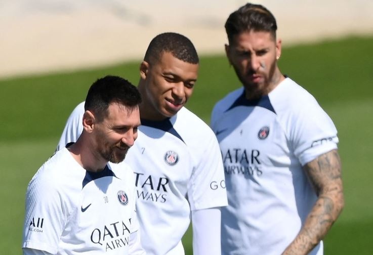 Messi, Mbappe than thiet truoc ngay chia tay hinh anh