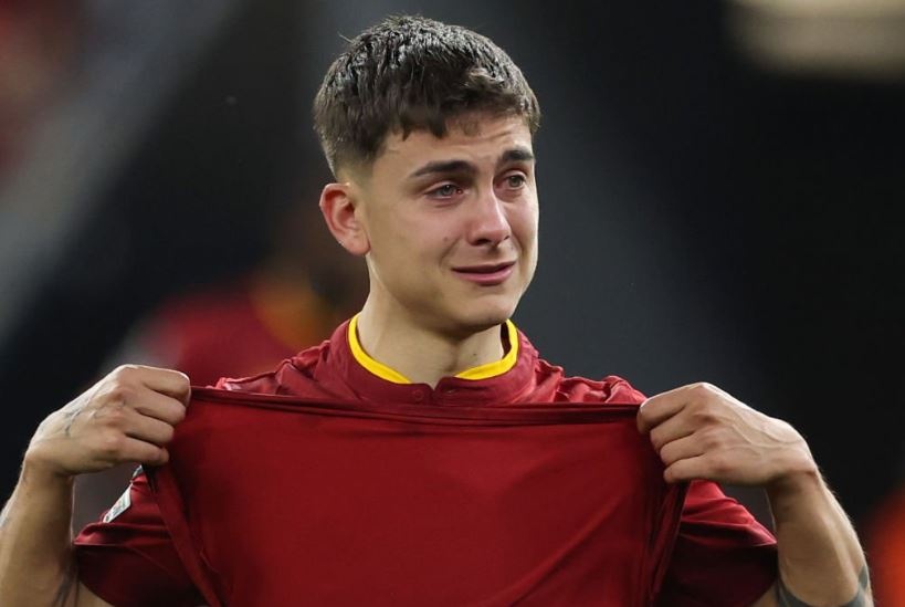 Dybala khoc nuc no sau that bai o chung ket Europa League hinh anh