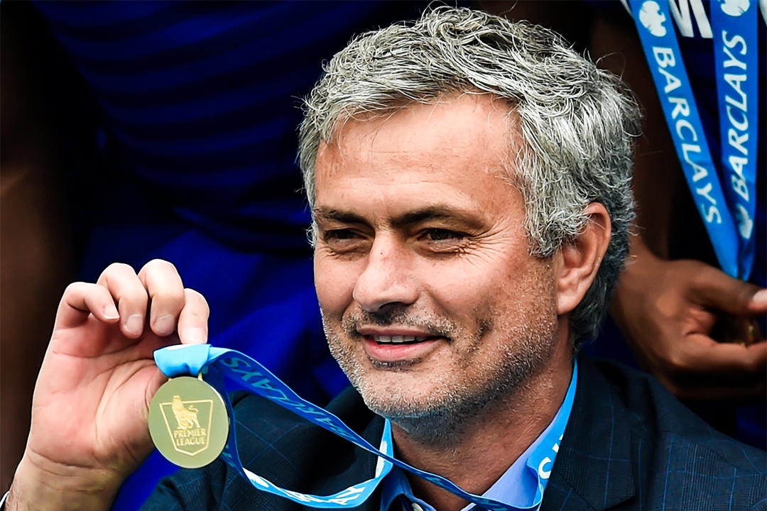 3 lan Mourinho nem huy chuong hinh anh