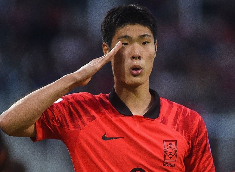 Dai dien chau A duy nhat vao tu ket U20 World Cup hinh anh