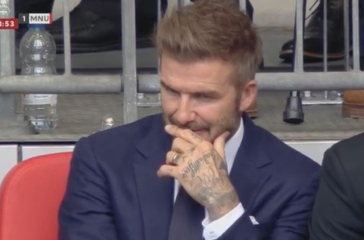 Beckham, Sir Alex tat nu cuoi trong tran thua cua MU hinh anh