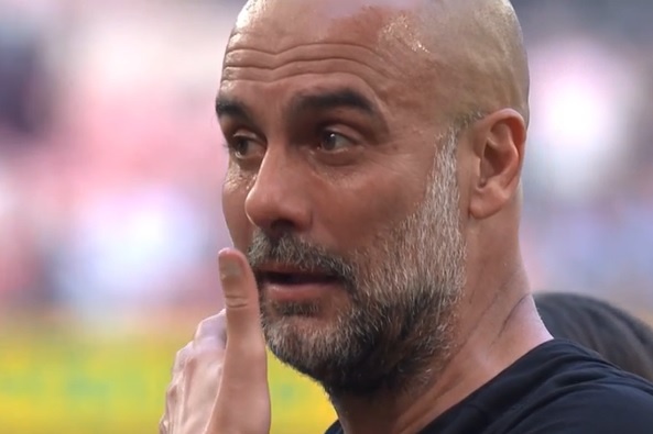 Pep khoc nuc no sau tran thang Man United hinh anh