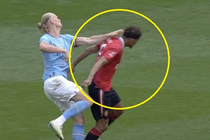 Haaland noi cau khi bi Varane kem chat hinh anh