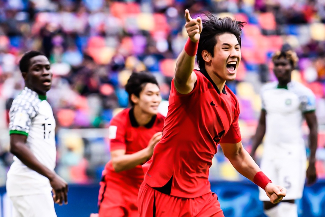 Ban thang o phut 95 dua Han Quoc vao ban ket U20 World Cup hinh anh