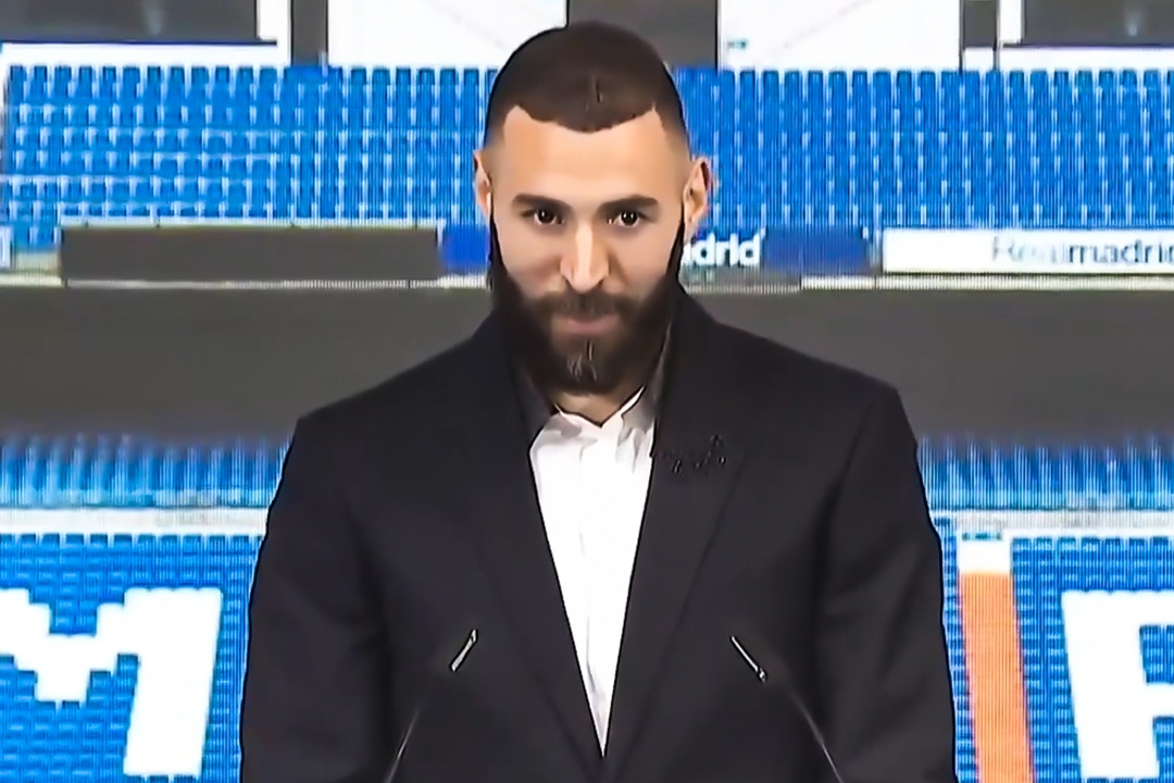 Karim Benzema duoc vinh danh trong buoi le chia tay Real Madrid hinh anh
