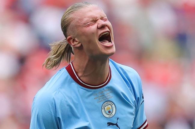 Man City lo lang ve Haaland hinh anh