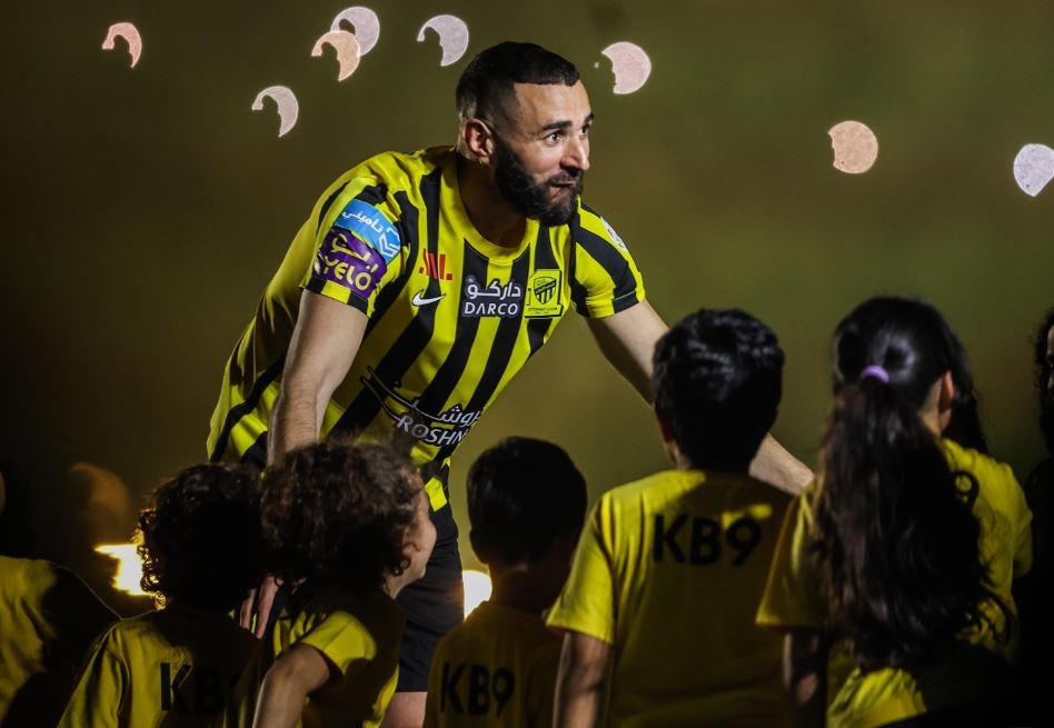 Benzema ra mat anh 2