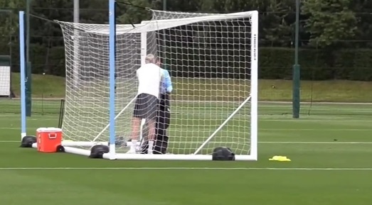 Haaland khiem ton anh 1